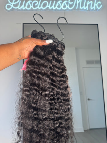 Raw Eurasian Curly